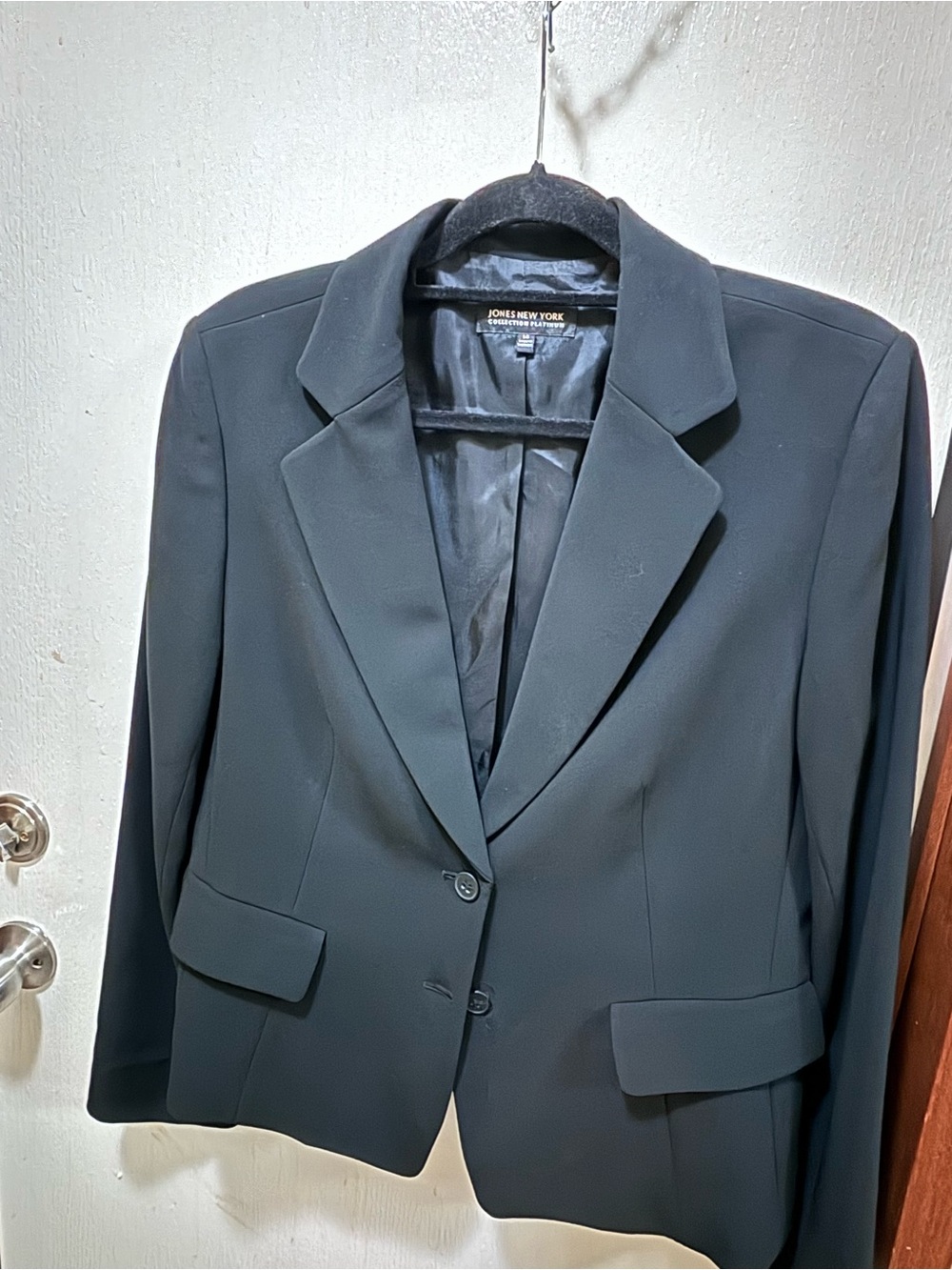 Jones New York Black Women's Two-Button Notch Lapel Blazer